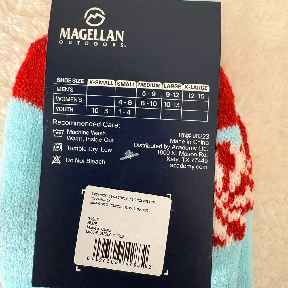 Magellan Outdoors Lodge Socks Size Medium Aloe Infused